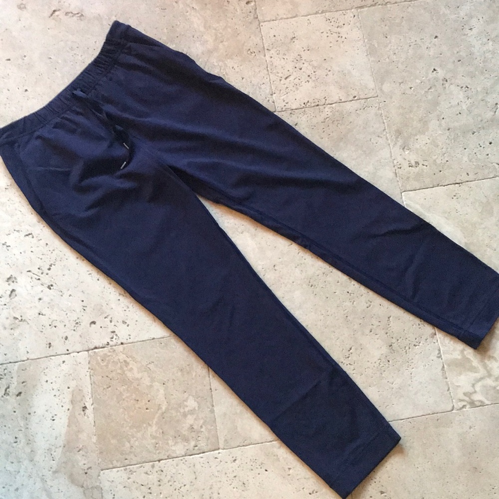 Lululemon on the fly pant